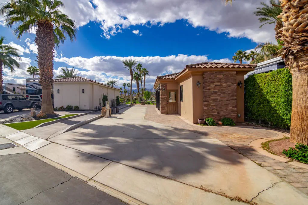 Mobile Home for sale at 80501 Avenue 48 141, Indio, CA and 1 bath