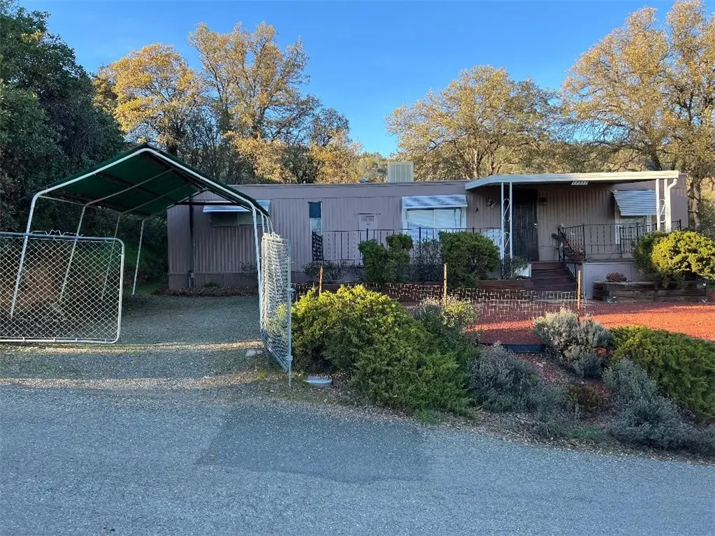 Residential for sale at 12332 Lakeview Drive, Clearlake Oaks, Lake County, CA featuring 2 beds and 1 bath