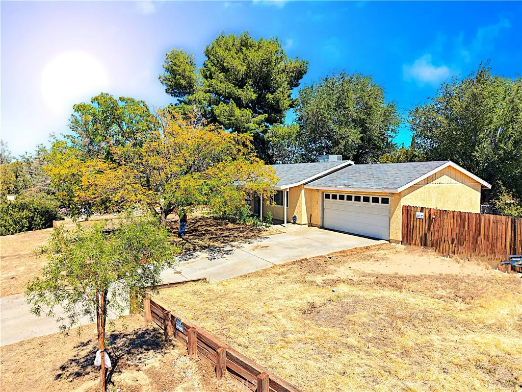 38510 159th E, Palmdale, CA — listing photo 1