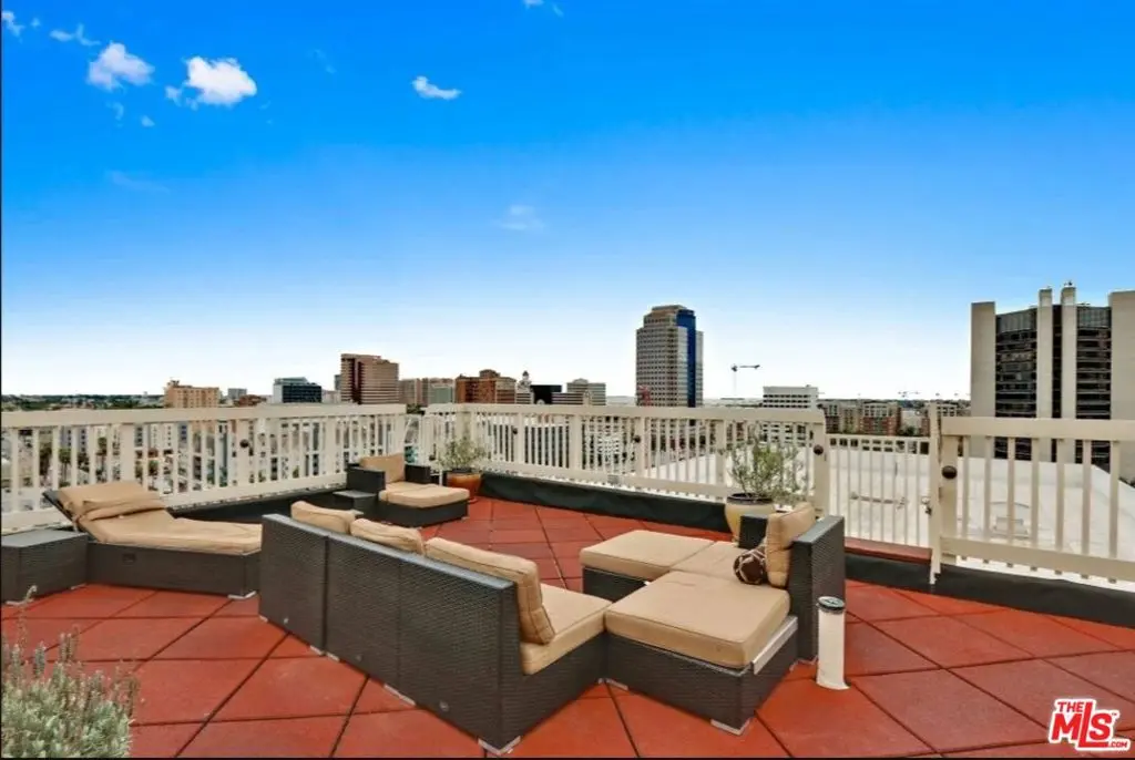 Condominium for sale at 315 W 3rd Street 203, Long Beach, CA featuring 1 bed and 1 bath