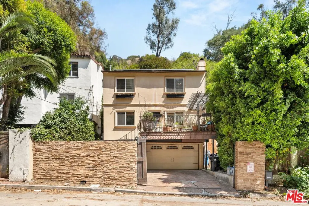 2132 Laurel Canyon Boulevard, Los Angeles, CA — listing photo 1