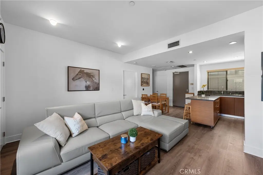 1700 Sawtelle Boulevard 317, Los Angeles, CA — listing photo 1