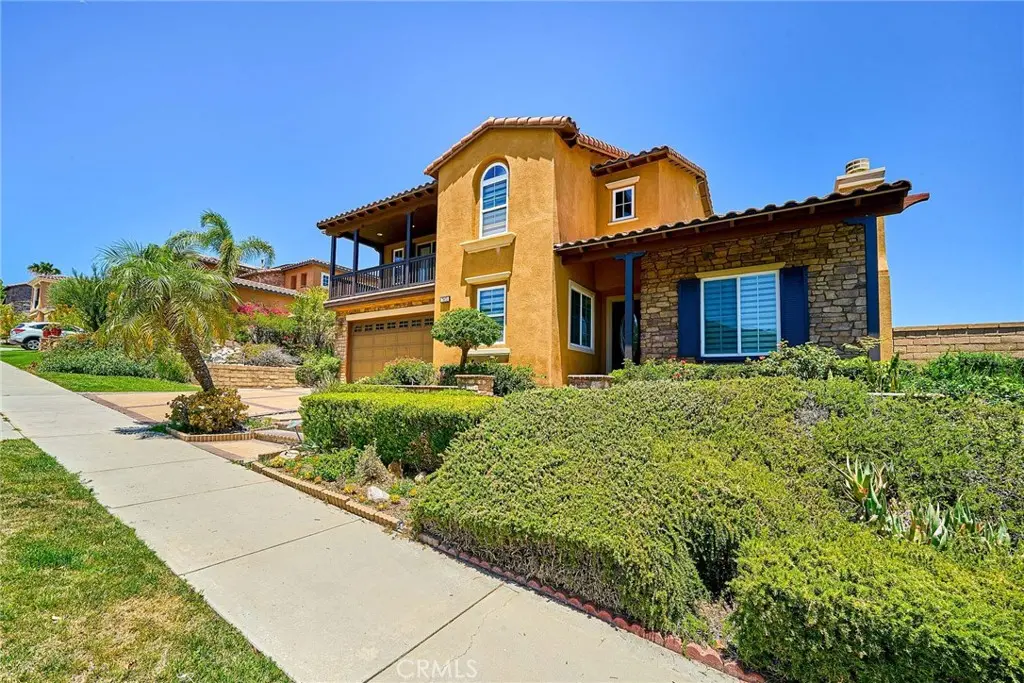 Single Family Residence for rent at 7870 Sanctuary, Corona, CA featuring 4 beds and 5 baths