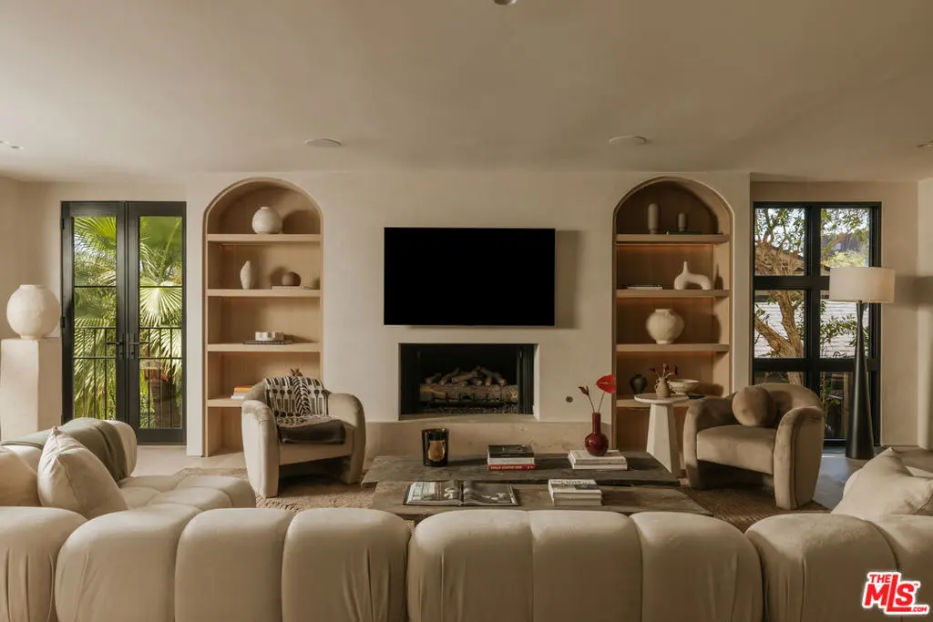 1417 Bluebird Avenue, Los Angeles, CA — listing photo 1