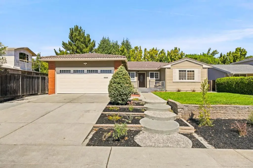 1005 Iris Avenue, Sunnyvale, CA — listing photo 1