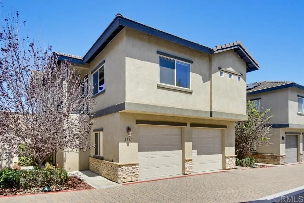 8941 N Magnolia Avenue, Santee, CA — listing photo 1