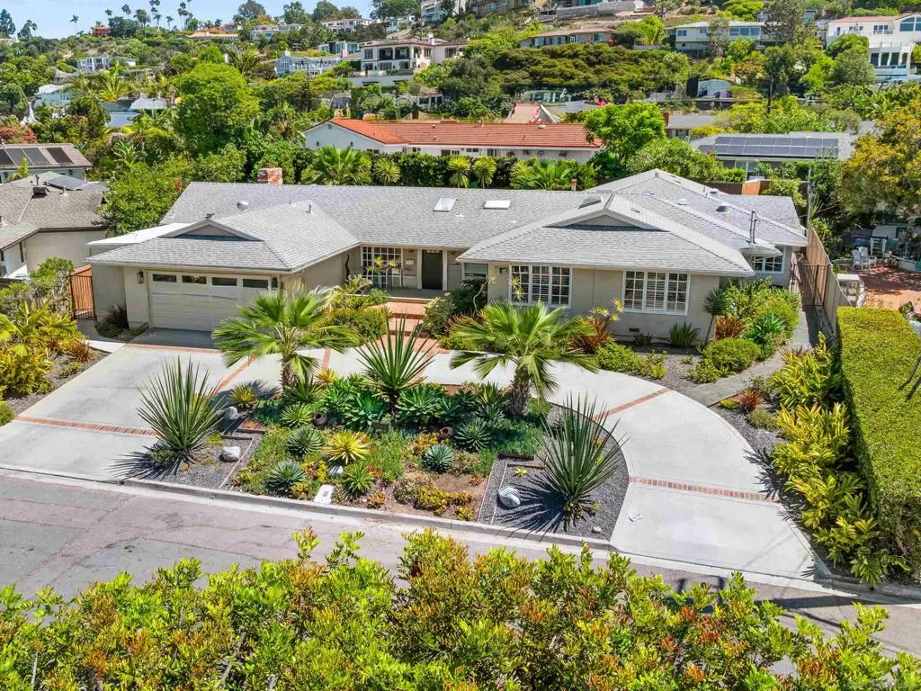 1121 Via Carolina, La Jolla, CA — listing photo 1
