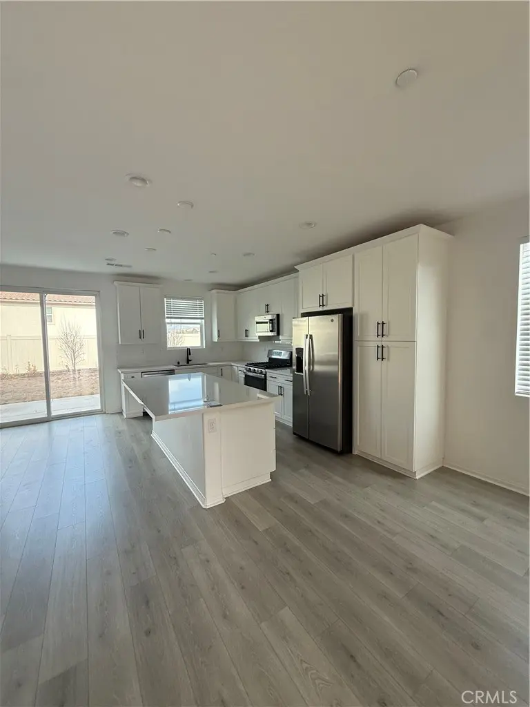 Single Family Residence for rent at 32804 Dahl, Menifee, CA featuring 4 beds and 3 baths