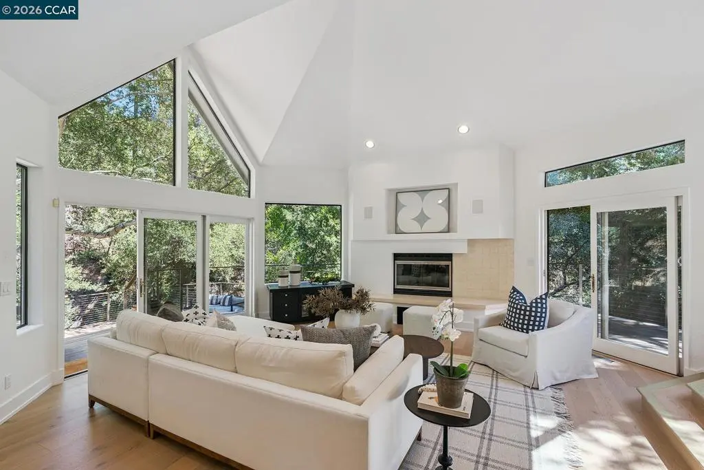 11 Redwood Cir, Lafayette, CA — listing photo 1