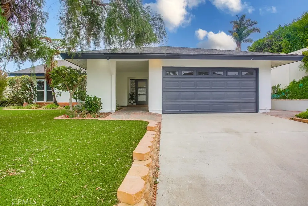 Single Family Residence for rent at 13630 Portofino, Del Mar, CA featuring 3 beds and 2 baths