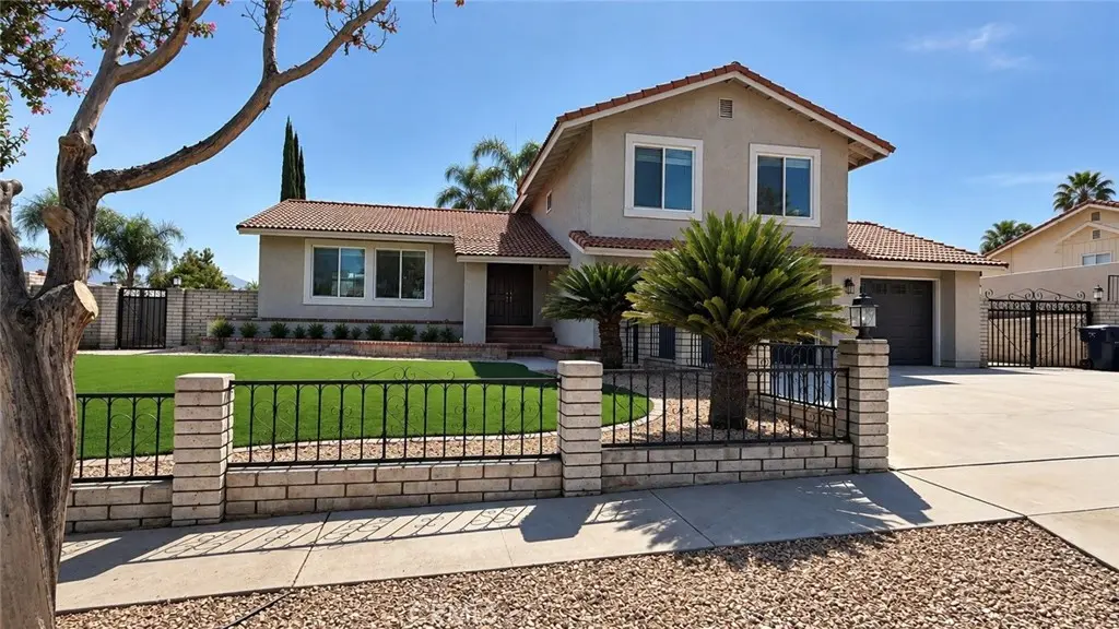 113 Cascade, Redlands, CA — listing photo 1