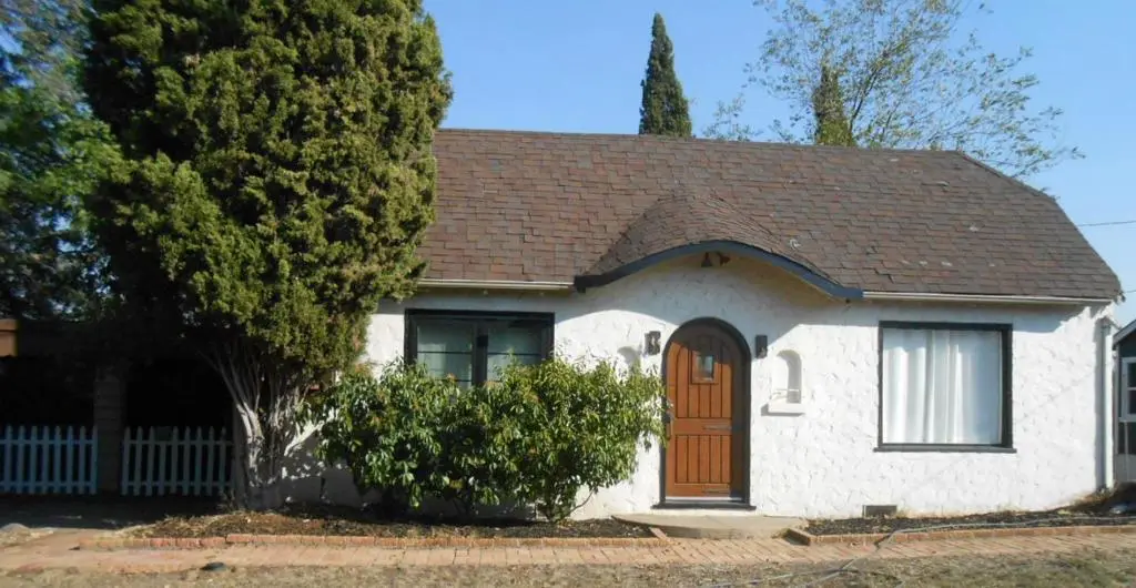 Single Family Residence for sale at 2407 Oro Quincy Highway, Oroville, CA featuring 2 beds and 1 bath
