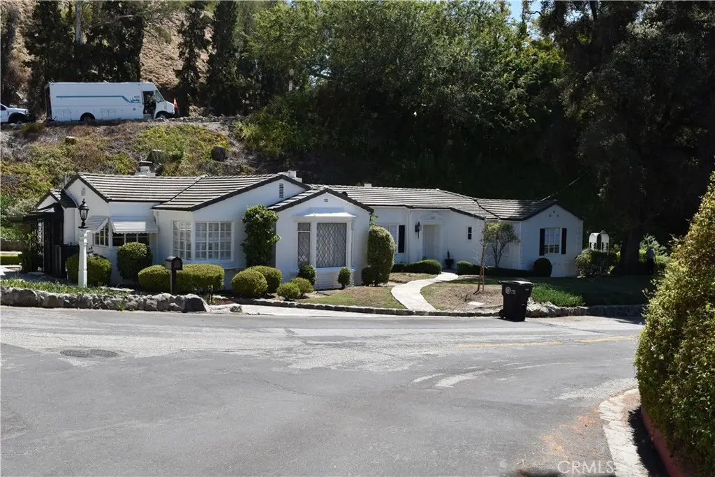 1620 Melwood Drive, Glendale, CA — listing photo 1
