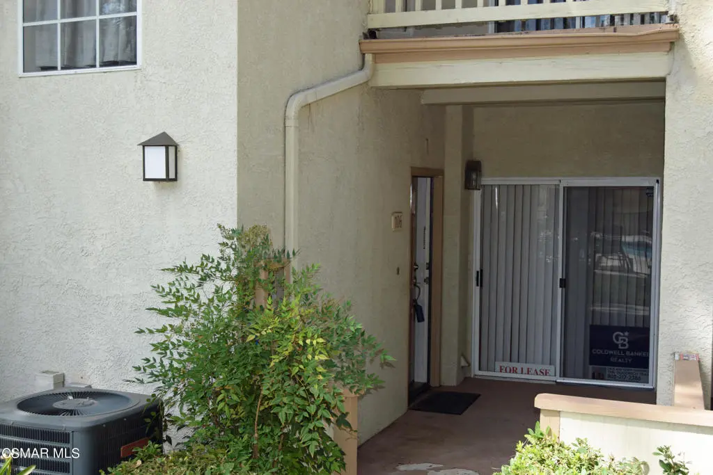 668 Oak Run Trail 106c, Oak Park, CA — listing photo 1