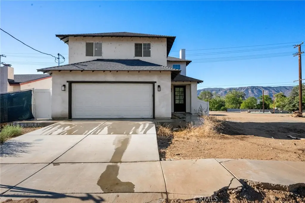 Single Family Residence for sale at 760 Park Way, Lake Elsinore, CA featuring 3 beds and 3 baths
