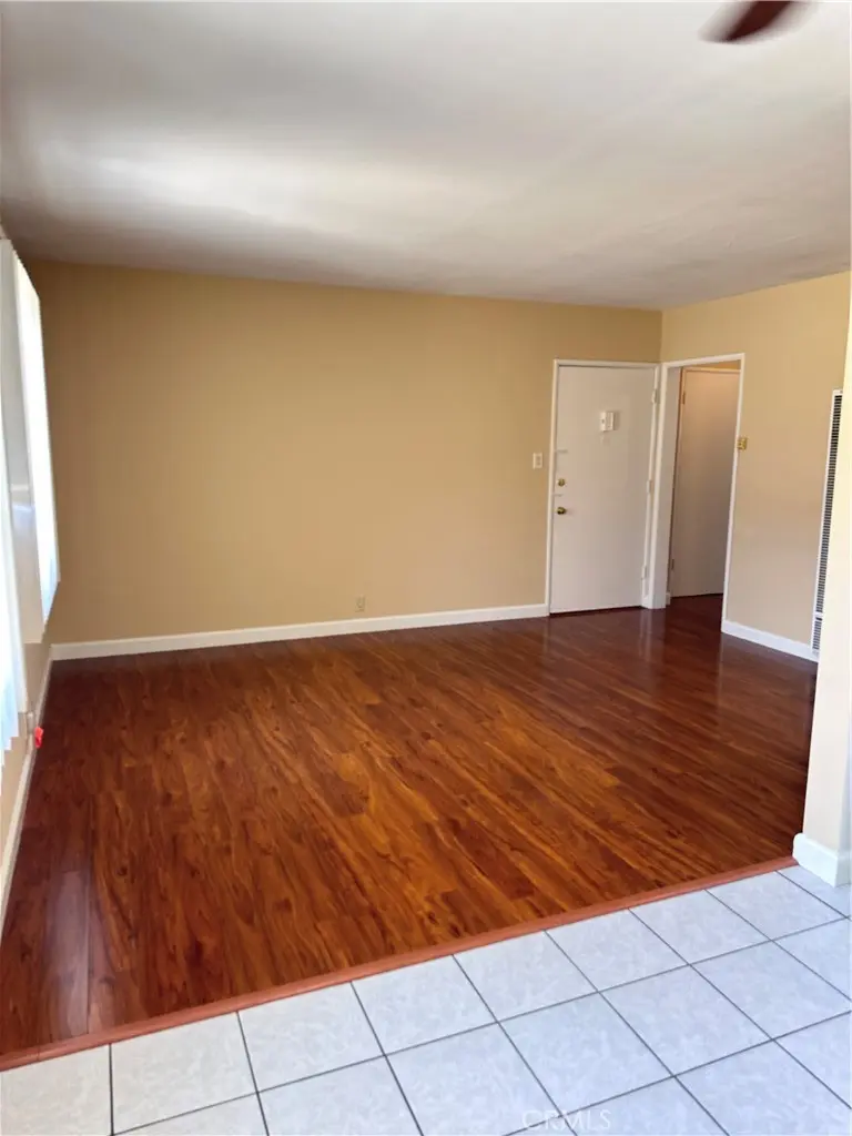 Apartment for rent at 5662 Fountain, Los Angeles, CA featuring 1 bed and 1 bath