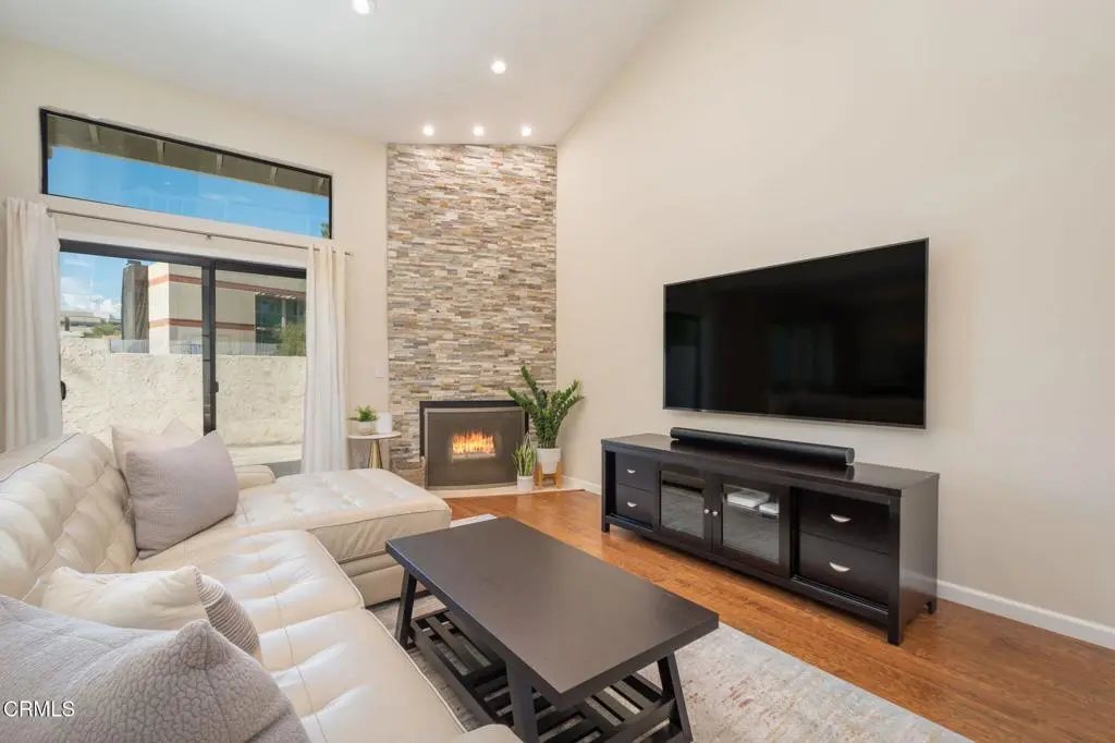 2029 Shoemaker Lane, Thousand Oaks, CA — listing photo 1