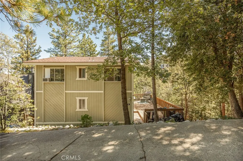 1214 Aleutian, Lake Arrowhead, CA — listing photo 1
