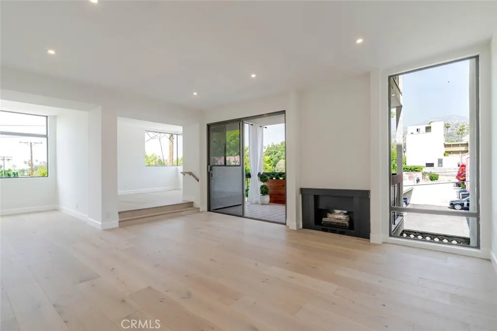 1305 N Columbus 208, Glendale, CA — listing photo 1