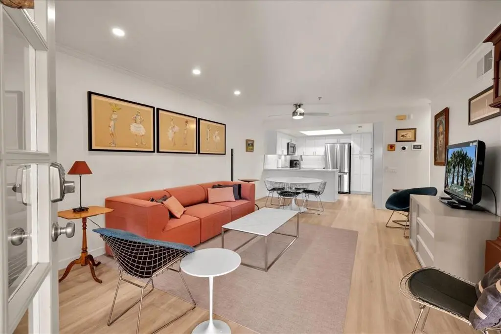500 E Amado Road 203, Palm Springs, CA — listing photo 1