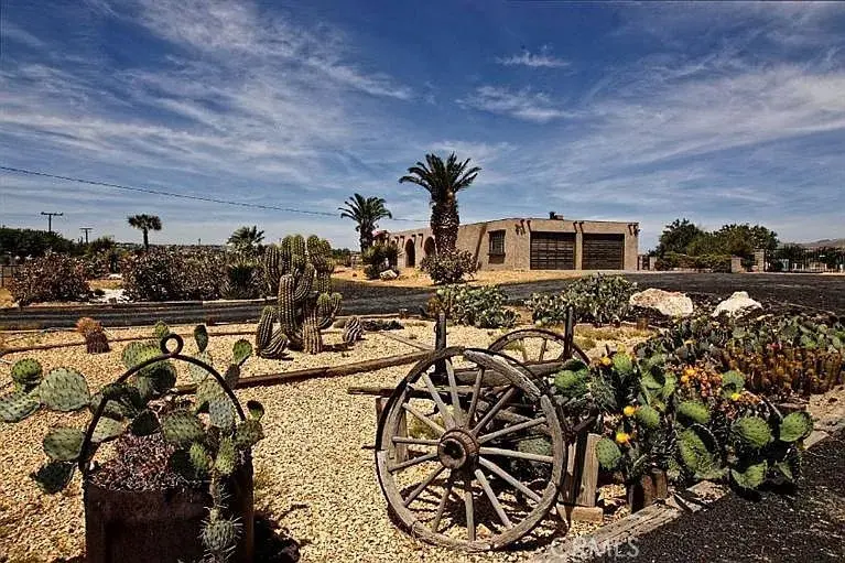 31314 Clay River, Barstow, CA — listing photo 1
