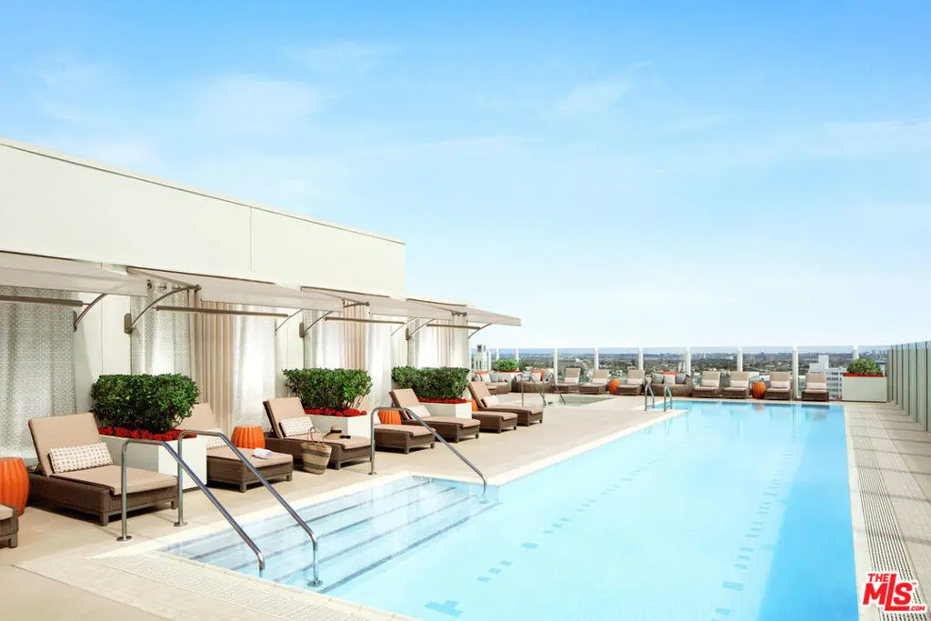 Apartment for rent at 1221 W OCEAN Avenue 804, Santa Monica, CA featuring 1 bed and 1 bath