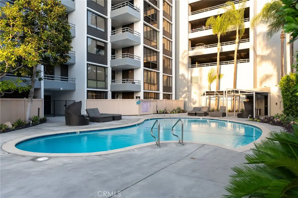 343 Pioneer Drive 1404, Glendale, CA — listing photo 1