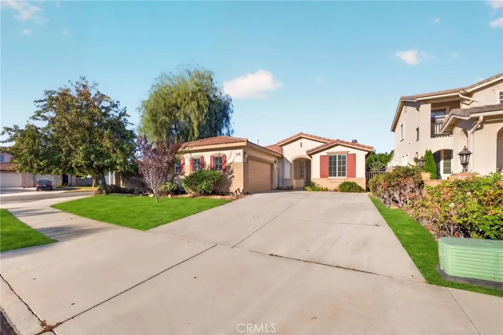 Single Family Residence for sale at 37799 Amber Lane, Murrieta, CA featuring 4 beds and 2 baths