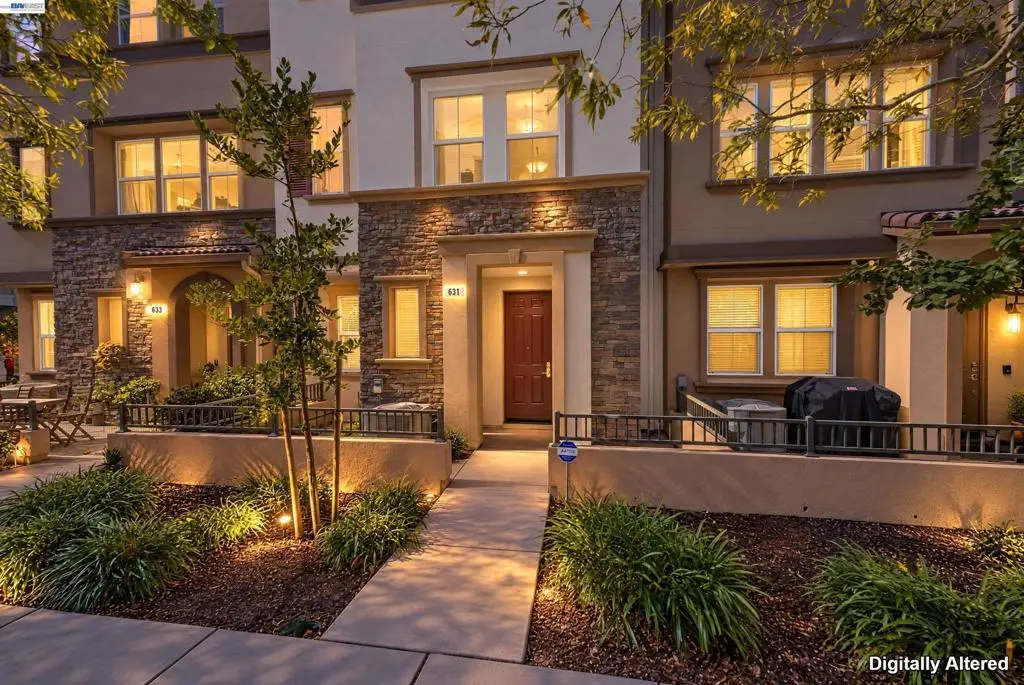 Condominium for sale at 631 Moss Way, Hayward, CA featuring 3 beds and 3 baths