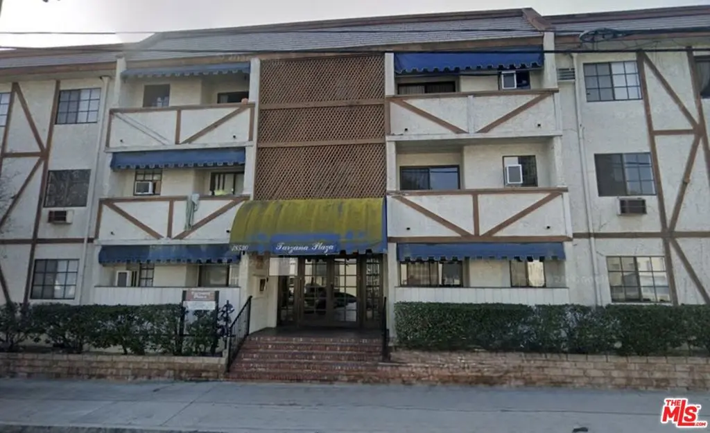 Condominium for rent at 18530 Hatteras Street 216, Los Angeles, CA featuring 1 bed and 1 bath