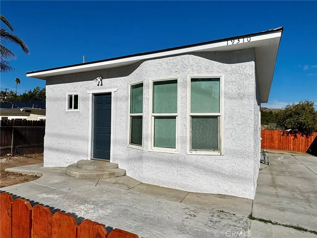 Residential Lease for rent at 19310 Ambassador, Corona, Riverside County, CA featuring 2 beds and 2 baths
