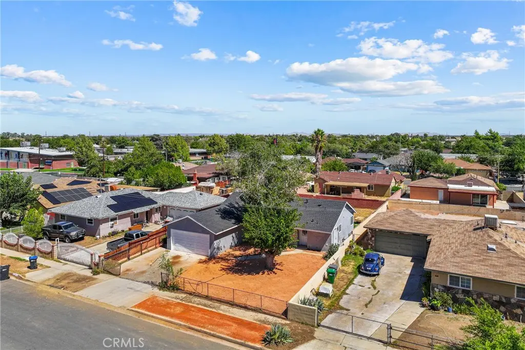 38544 33rd Street E E, Palmdale, CA — listing photo 1