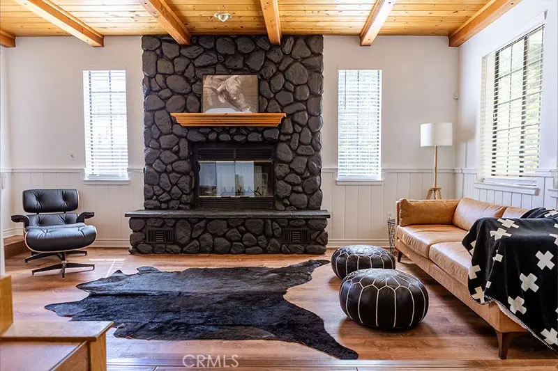 1075 Rivera Drive, Wrightwood, CA — listing photo 1