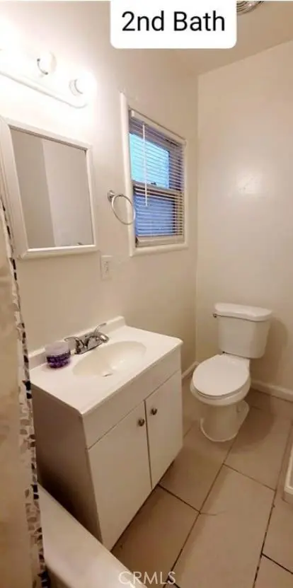 Single Family Residence for rent at 166 E 2nd, San Jacinto, CA featuring 2 beds and 2 baths
