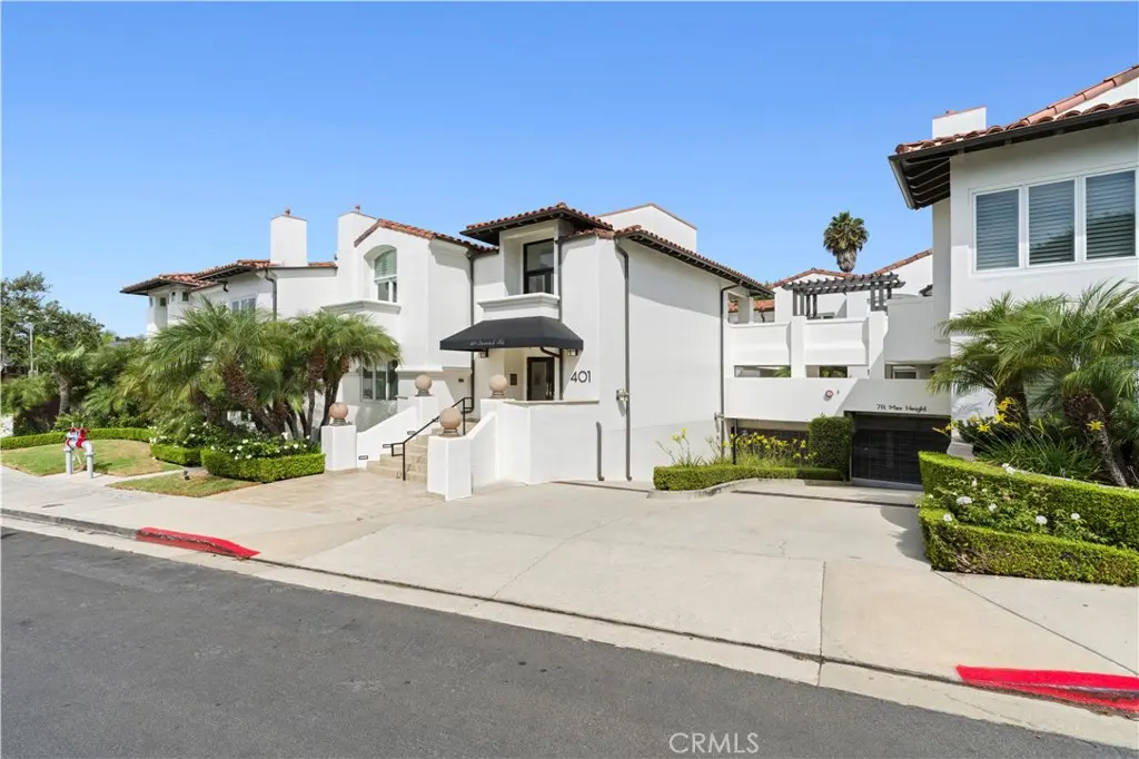 401 Seaward 6, Corona Del Mar, CA — listing photo 1
