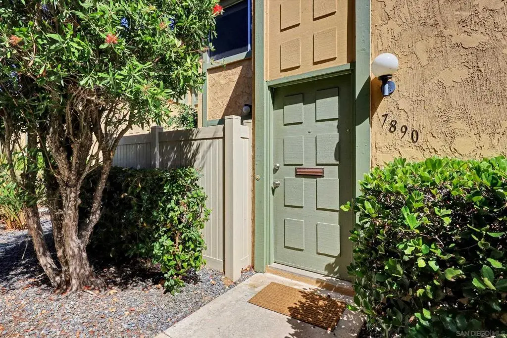 7890 Hummingbird Ln, San Diego, CA — listing photo 1