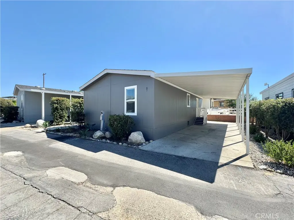 Manufactured In Park for sale at 1134 Villa Calimesa 87, Calimesa, CA featuring 3 beds and 2 baths