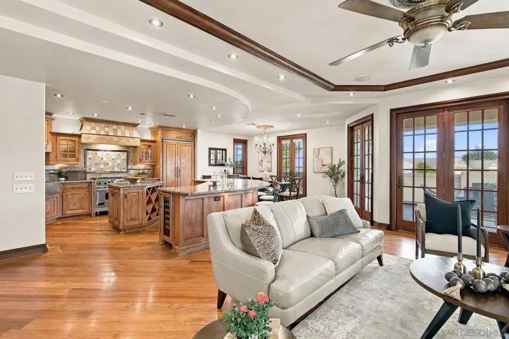 120 C Ave 202, Coronado, CA — listing photo 1