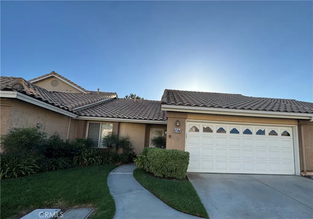 Condominium for sale at 587 La Costa, Banning, CA featuring 2 beds and 2 baths