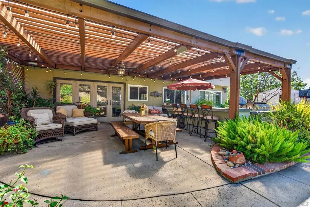 9370 Viento Fuerte, La Mesa, CA — listing photo 1