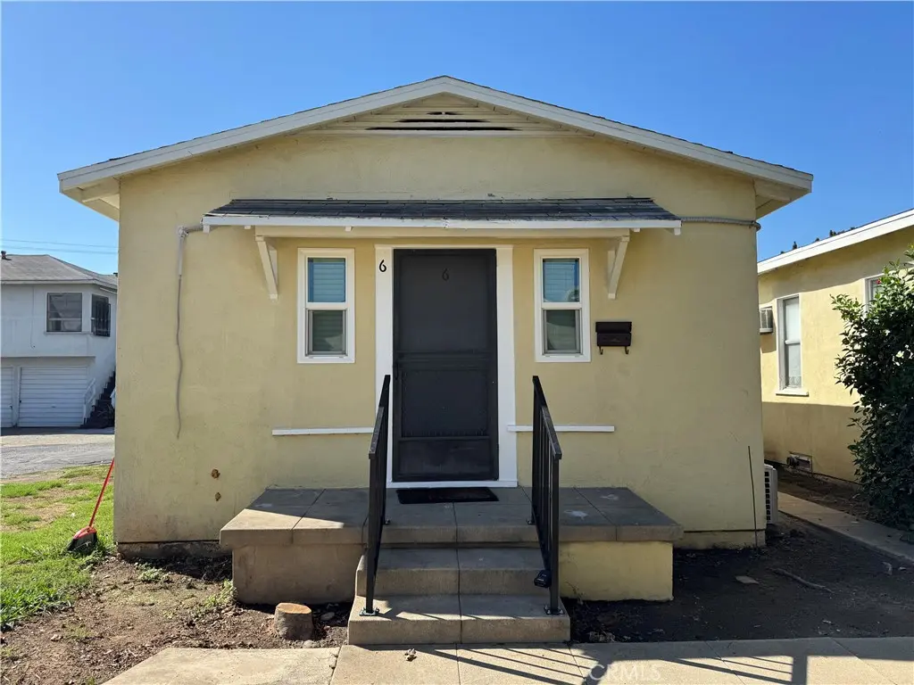 Triplex for rent at 608 S Electric 6, Alhambra, CA featuring 2 beds and 1 bath