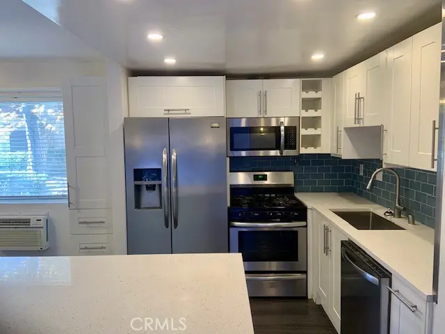 Condominium for rent at 3050 S Bristol, Santa Ana, CA featuring 1 bed and 1 bath