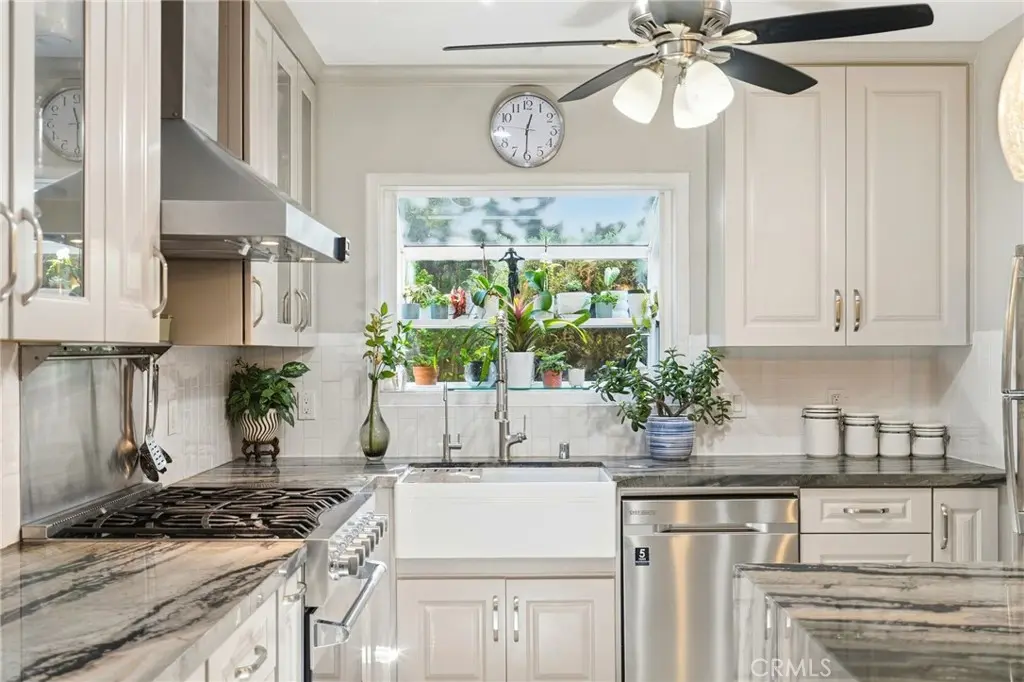 4963 Haskell, Encino, CA — listing photo 1