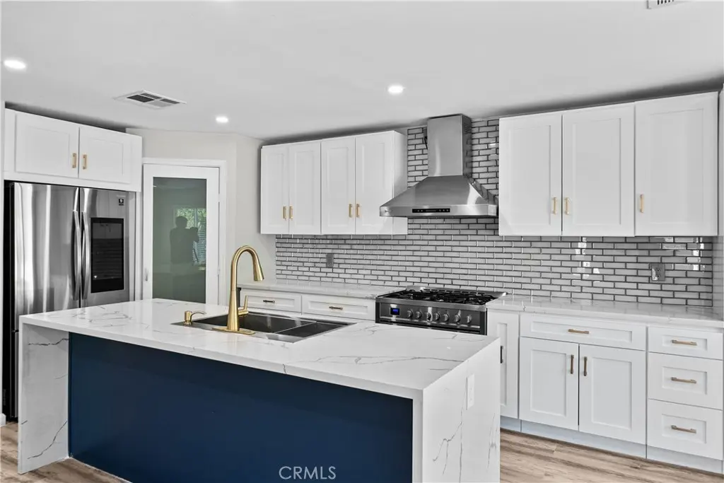 23777 Mulholland 9, Calabasas, CA — listing photo 1