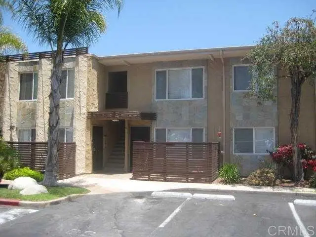 Condominium for rent at 1386 E Madison Avenue, El Cajon, CA featuring 1 bed and 1 bath