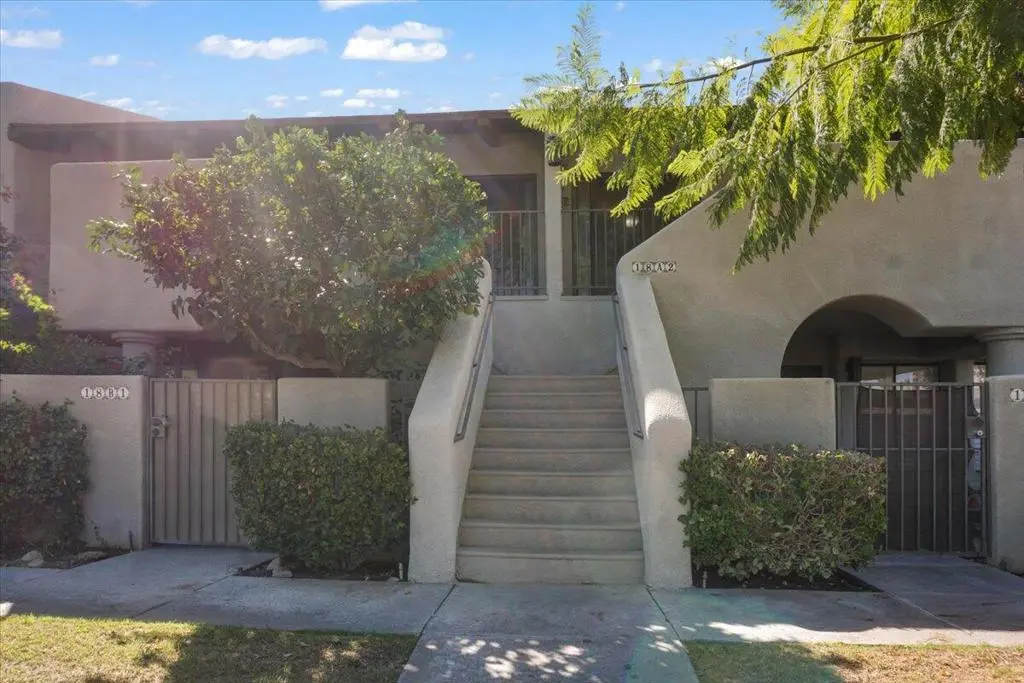 1150 E Amado 18a2, Palm Springs, CA — listing photo 1