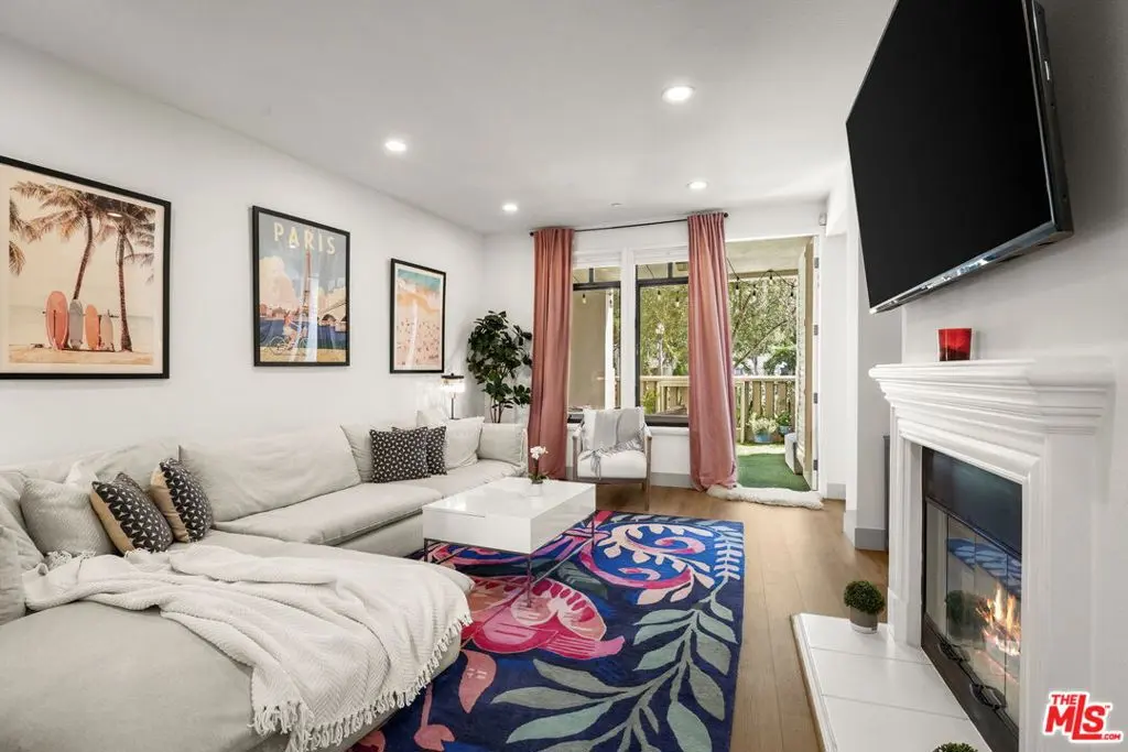 5625 Crescent Parkway 139, Playa Vista, CA — listing photo 1