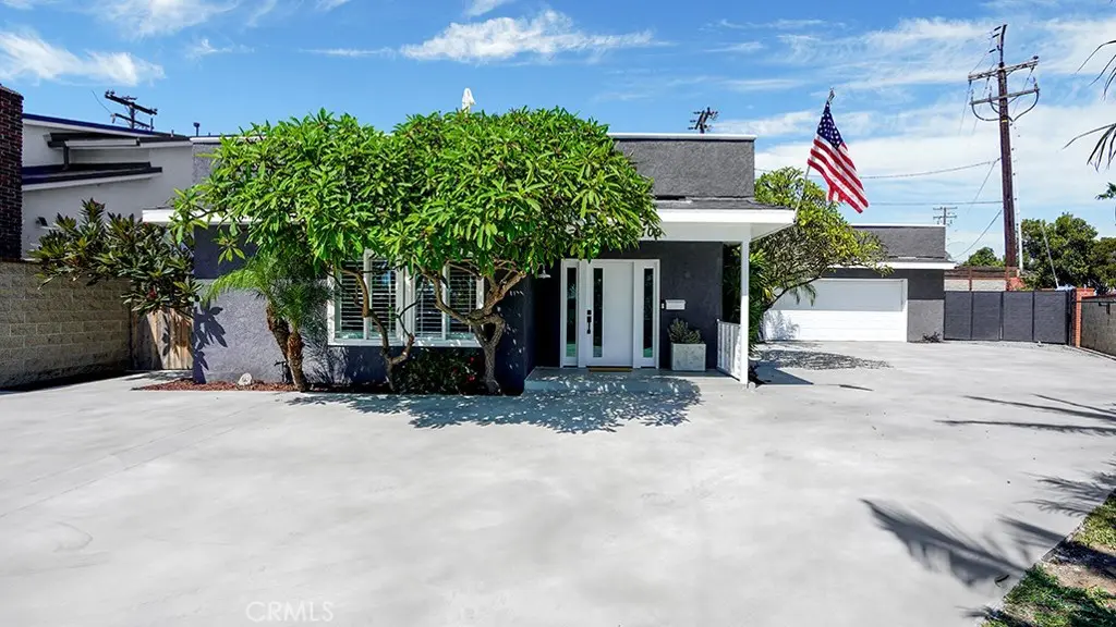 1709 Bolsa, Seal Beach, CA — listing photo 1