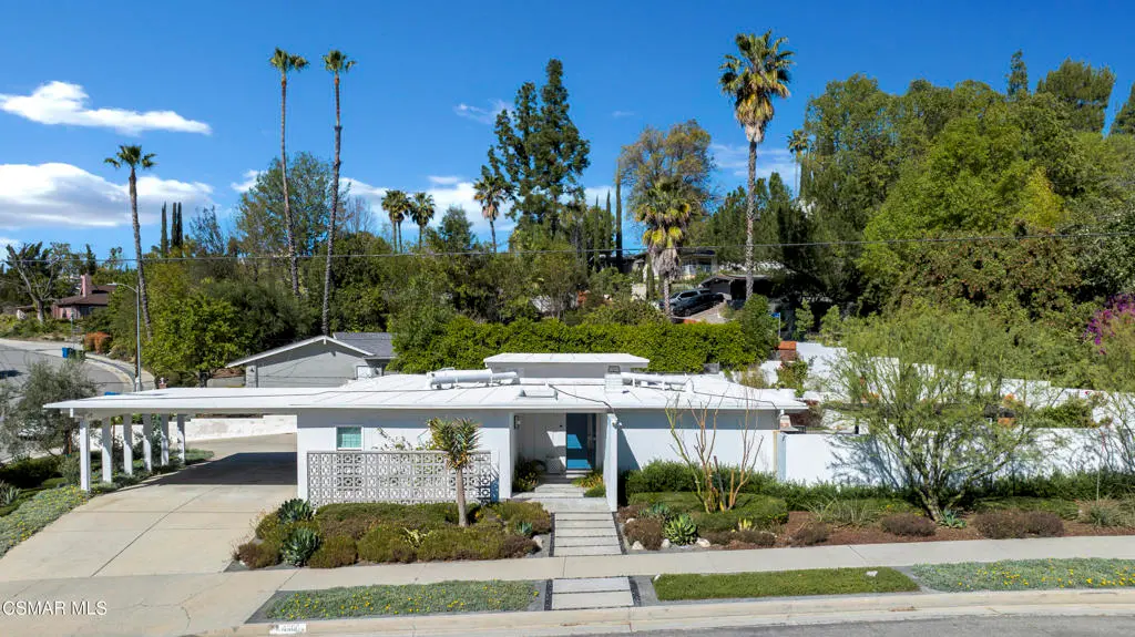 4500 Stark Avenue, Woodland Hills, CA — listing photo 1