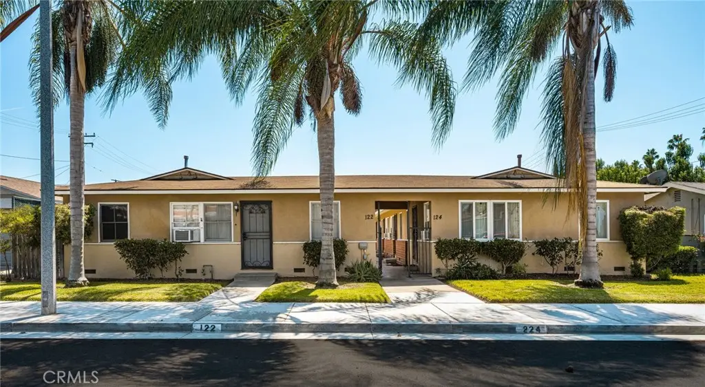 Apartment for rent at 124 W Adele, Anaheim, CA featuring 1 bed and 1 bath